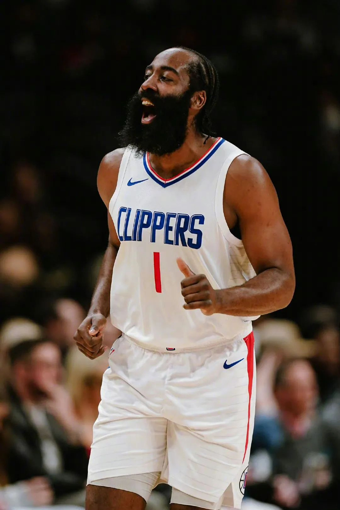 解析科罗拉多洛矶队如何通过加湿器控制棒球硬度以减少全垒打数量