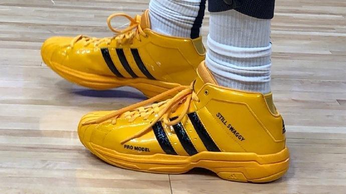 媒体人：今天于汉超将前往教练员培训班报到