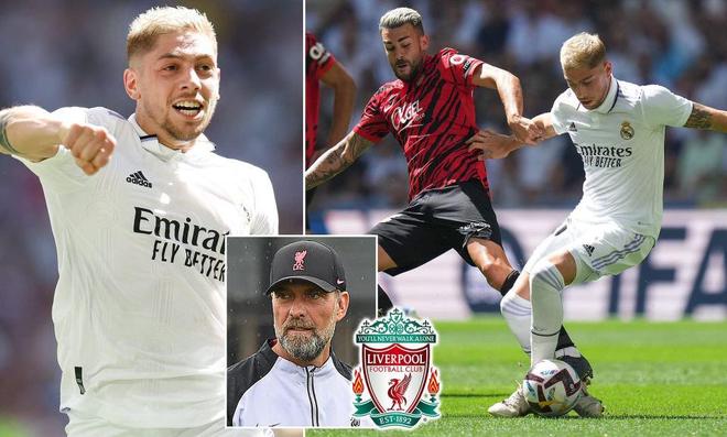 厌倦了氪金手游，他凭“过时”像素武侠获持续好评，手游上线即霸榜第一