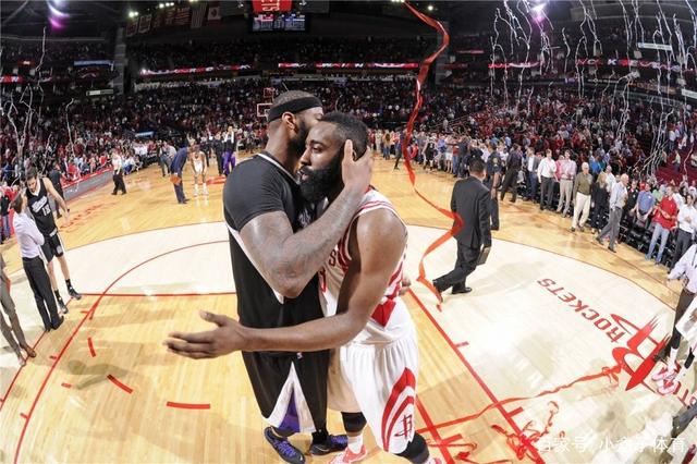 每体：德容未能参与赛前集中，能否出战本轮联赛成疑