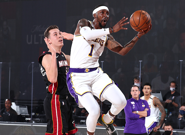 喀麦隆主帅：埃永有潜力为巴萨效力，他和埃托奥的类型不同