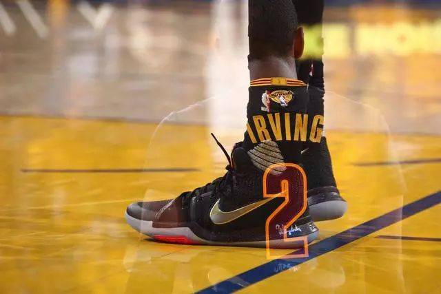 官方：瓦伦西亚签下皇社前锋萨迪克；据悉费用为300万欧+浮动